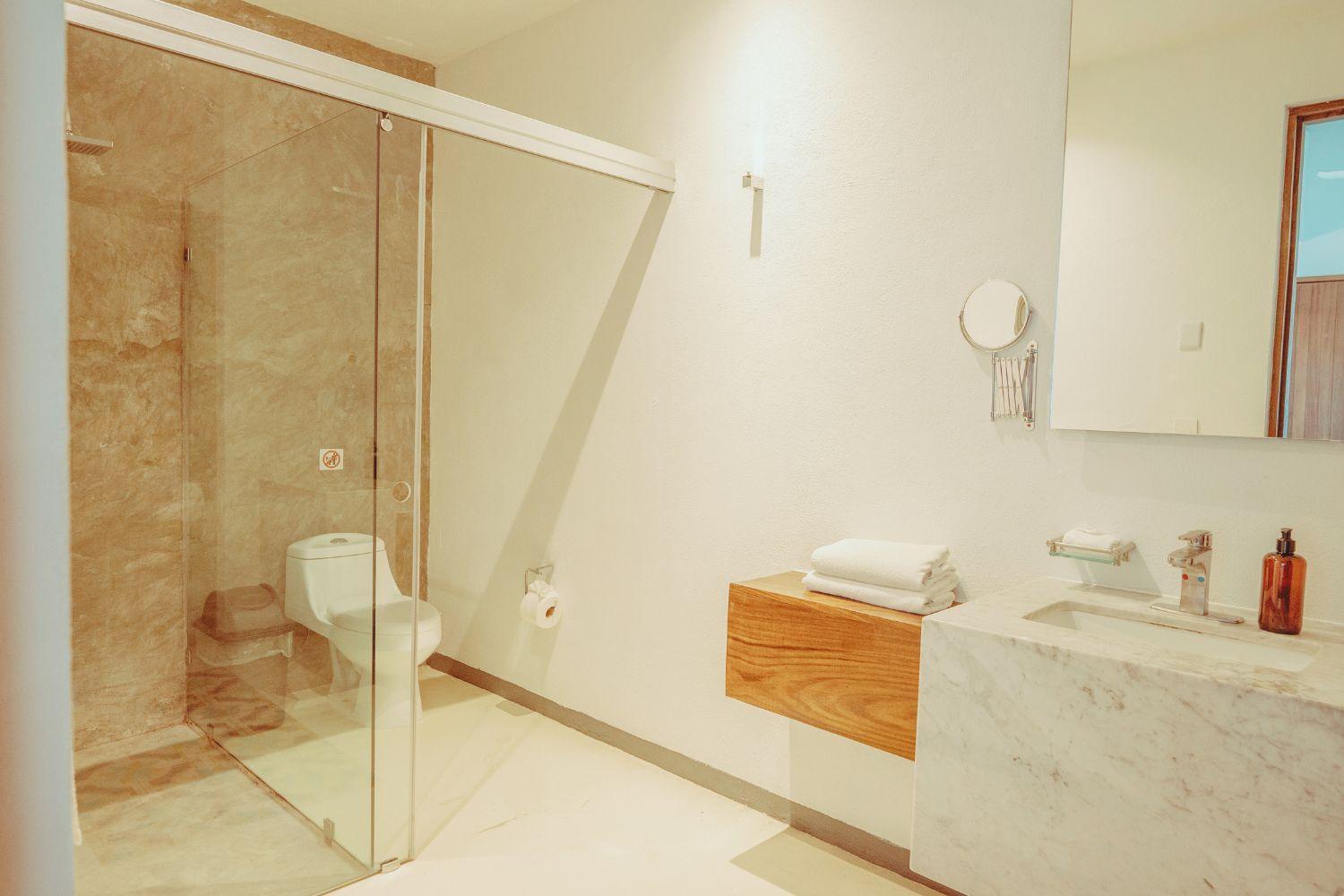 Casa Pepe Otel Sayulita Dış mekan fotoğraf A bathroom with a shower enclosure