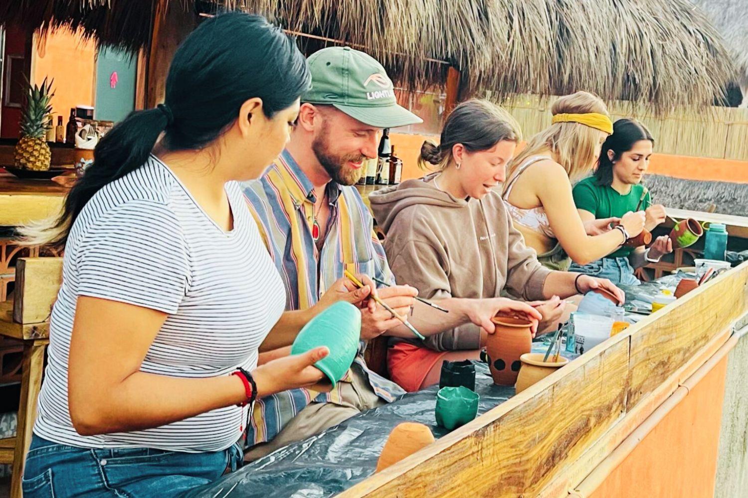 Casa Pepe Otel Sayulita Dış mekan fotoğraf Students working on a dig at the University of San Marcos
